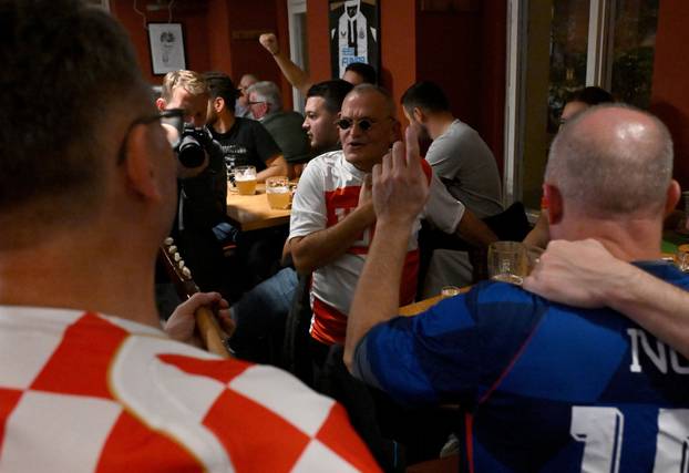 Hrvatski navijači u Pragu dan prije utakmice