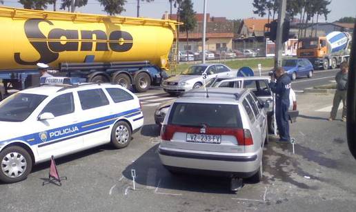 Zagreb: Sudarili se Fiat i Seat, policija traži očevice