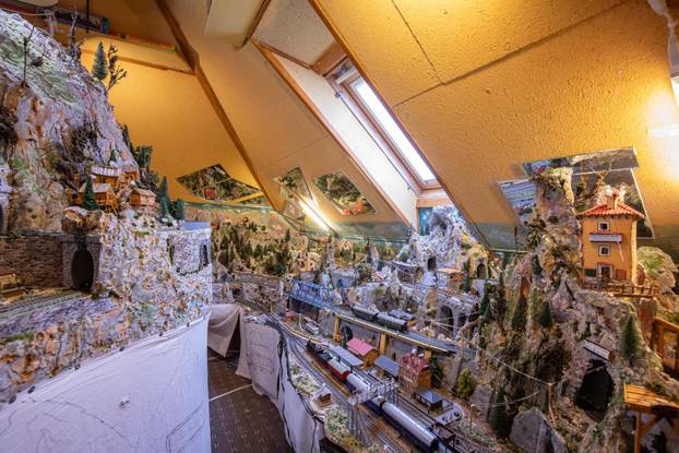 Oživio željeznicu koja je povezivala Konavle s Bečom: Pero je bajkovitu maketu gradio 12 godina