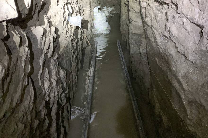 El Chapov tunel