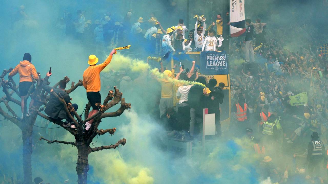 FOTO Kultni engleski klub slavi ulazak u Premier ligu! Lude scene, cijeli grad na nogama
