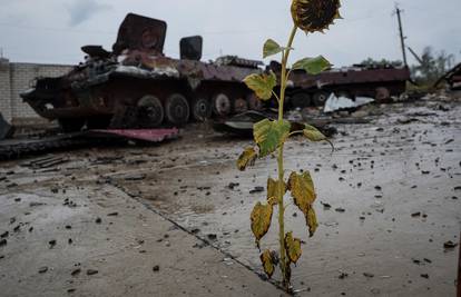 Strava u Ukrajini: Kod Izjuma grobnica s više od 440 tijela
