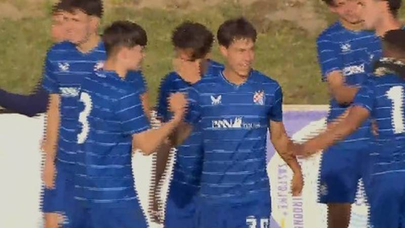 I juniorski Kup ide u Zagreb! Dinamo pred sam kraj susreta slomio Slaven za veliko slavlje