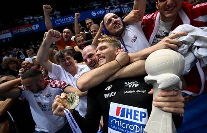 Mladi klesari izradili su nagrade za europske prvake u vaterpolu