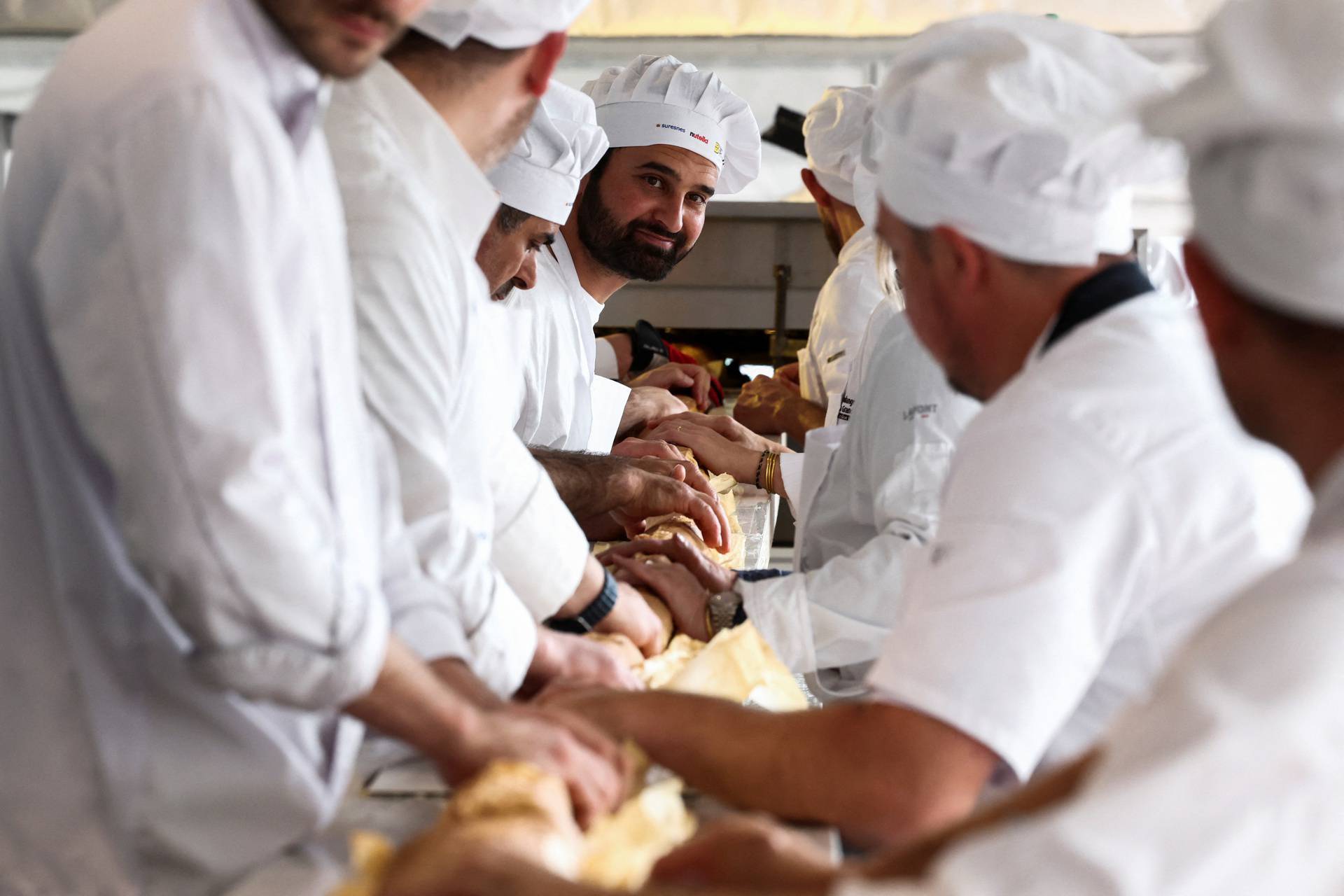 French bakers in record attempt for longest baguette