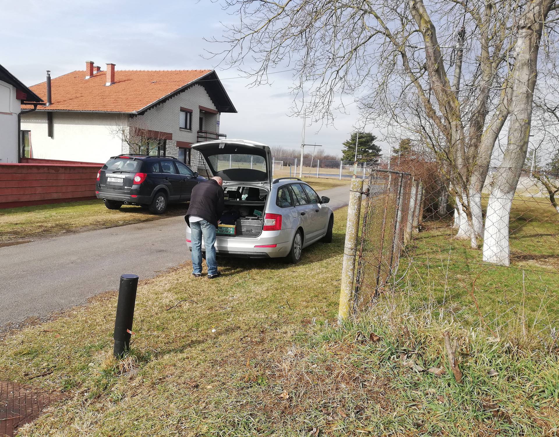 Pretresli su kuću Dominićevih: Policija iznijela vreće dokaza