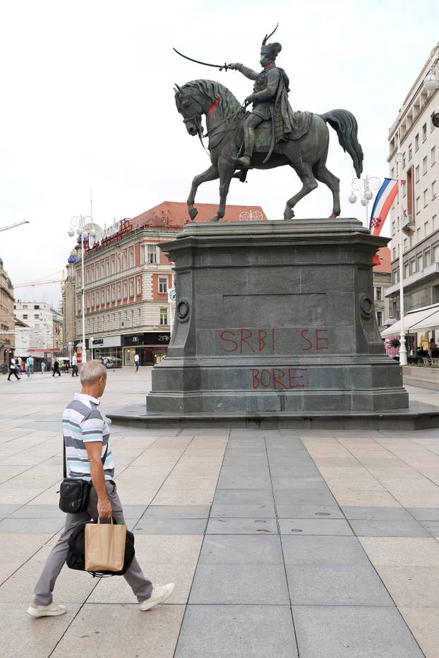 Zagreb: Na spomeniku banu Jelačiću osvanuo natpis "Srbi se bore, a mi?"