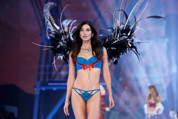 Model Lily Aldridge presents a creation during the 2016 Victoria's Secret Fashion Show at the Grand Palais in Paris