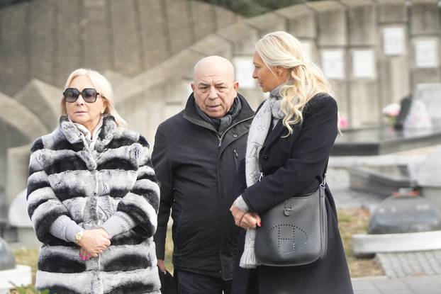 Beograd: Na Novom groblju obilje&zcaron;ena je šesta godišnjica smrti Šabana Šauli&cacute;a