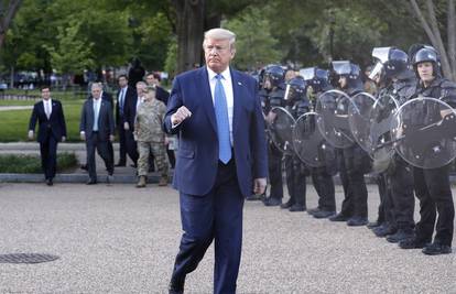 Trump prijeti: Poslat ću vojsku da uguši nerede u cijeloj zemlji!