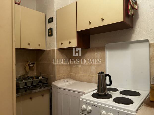 FOTO Ovo još niste vidjeli! Stan je u podrumu Zagreba. 'Drven', ima 30 m2. Cijena? Iznenađenje