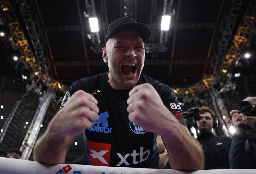Tyson Fury v Arslanbek Makhmudov