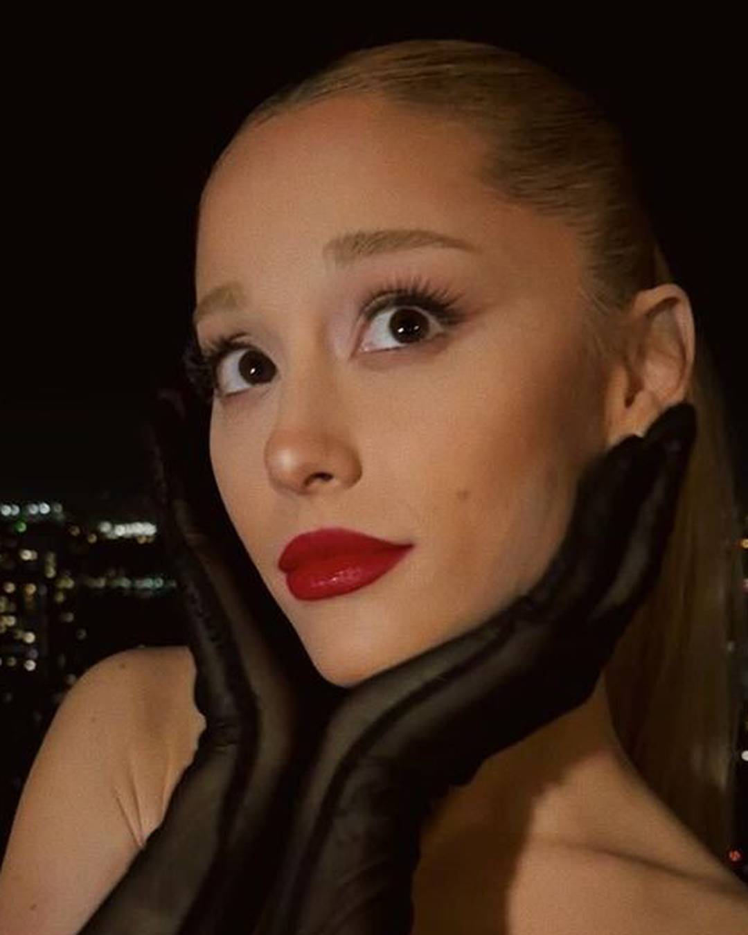 Ariana Grande najavila je novu pjesmu nakon tri godine pauze