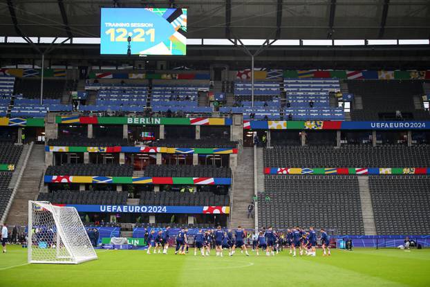 Berlin: Trening hrvatske nogometne reprezentacije uoči utakmice sa Španjolskom