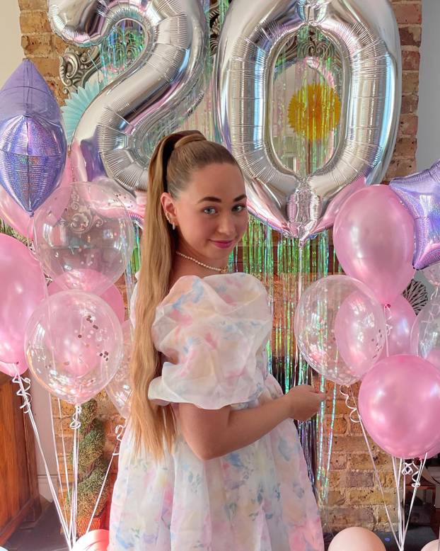 FOTO 'Dečki me u školi nikad nisu primjećivali, a danas ne mogu skinuti pogled s mene'