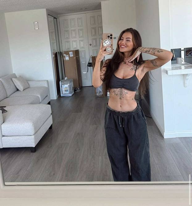 FOTO Ona je tattoo umjetnica i bivša gimnastičarka čije je tijelo pravo remek-djelo