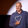 FOTO Woody Harrelson primio nagradu Po&ccaron;asno Srce Sarajeva