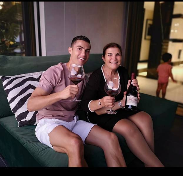 FOTO Životna drama Ronaldove majke: Razmišljala o pobačaju, preživjela moždani i rak dojke