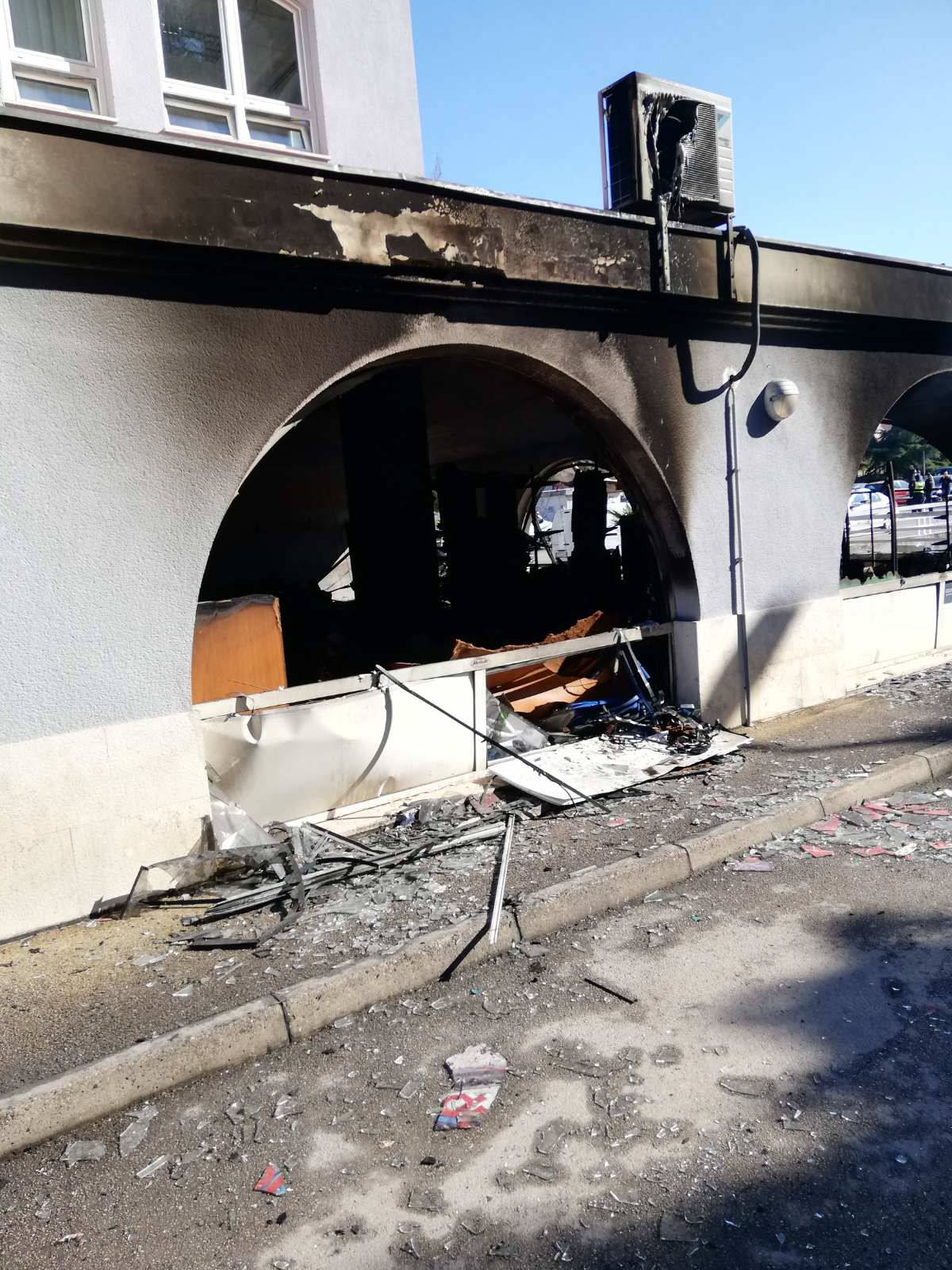 Snažna eksplozija noćas u Poreču: Raznijeli su bankomat