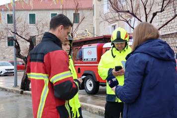 Ka&scaron;tela: Sanacija &scaron;tete od posljedica jakog juga i plime