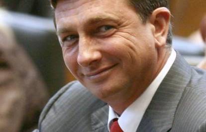 Borut Pahor u novu vladu imenovao pet ministrica