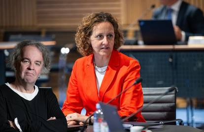 Tko su to hrvatske institucije: kratko i ljubazno javno pismo ministrici Nini Obuljen Koržinek