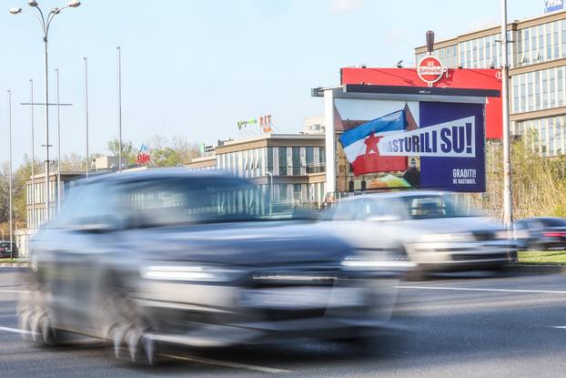 Zagreb: Predizborni plakat na Avenija Većeslava Holjevca