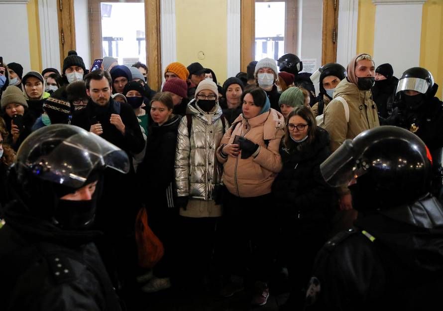 Anti-war protest against Russian invasion of Ukraine, in Saint Petersburg
