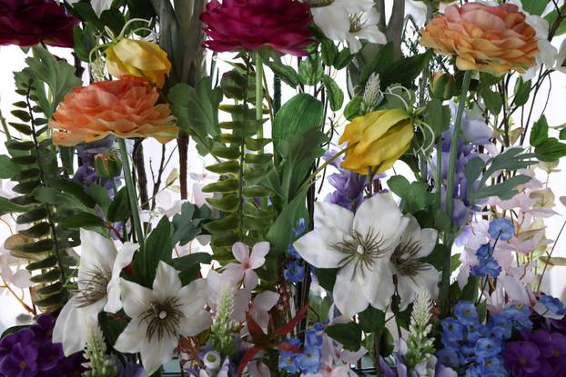 U Dugom selu održan je sajam cvijeća