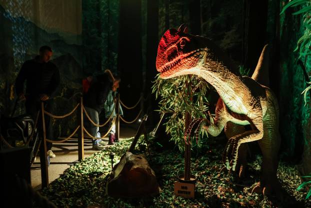 Zagreb: Izložba Invazija dinosaura na Zagrebačkom velesajmu