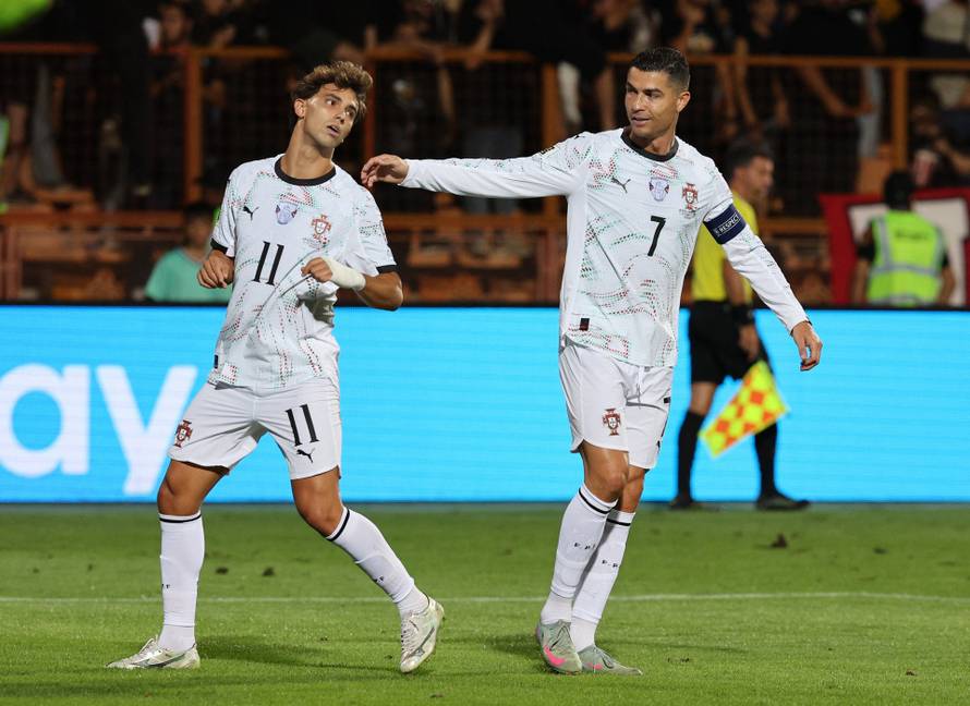 World Cup - UEFA Qualifiers - Group F - Armenia v Portugal