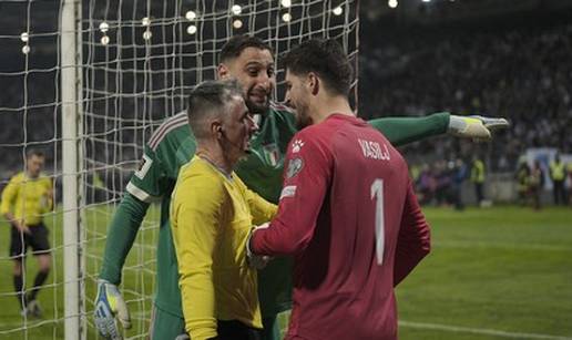 VIDEO Donnarumma poludio kada je vidio &scaron;alabahter Vasilja, poku&scaron;ao mu ga rastrgati