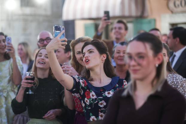 Zagreb: Obilazak kulisa i druženje s glumcima nove serije Divlje p?ele