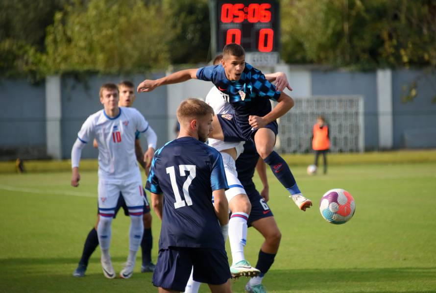 Rovinj: Susret U-19 reprezentacija Hrvatske i Farskih otoka u kvalifikacijama za EP 2024.