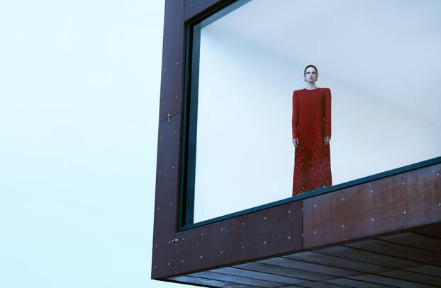 Lei Lou kolekcija: Promišljena forma i suvremena ženstvenost