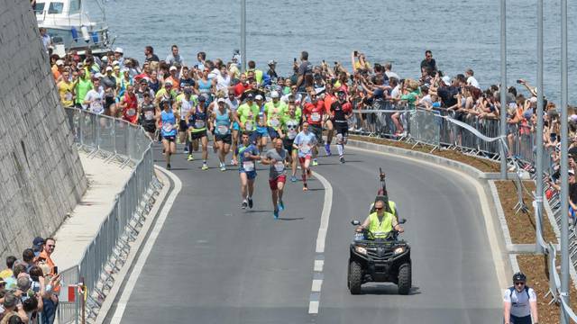 Brži od kiše: Cijeli Zadar trči! 'Wings for life' s 9000 trkača