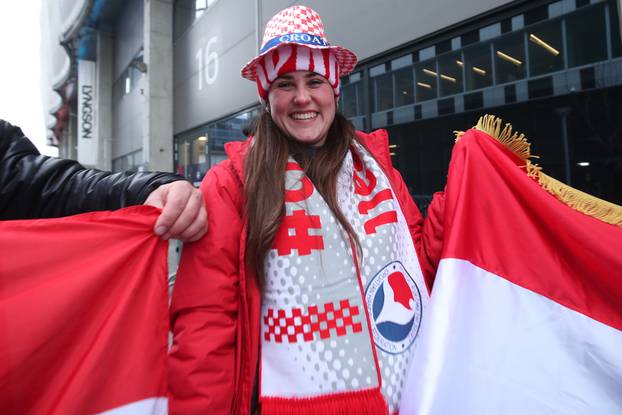 Oslo: Navijači ispred Unity Arene u kojoj se večeras održava finale Svjetskog rukometnog prvenstva