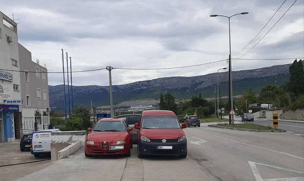 FOTO Ako trebate savjet kako (ne) parkirati, pogledajte ove bisere! Od ovoga boli glava