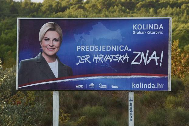 Plakati predizborne kampanje Kolinde Grabar-Kitarović na području Šibenika