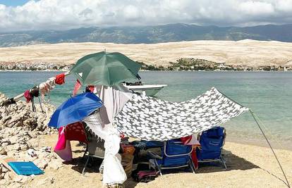 Instalacija s plaže u Dalmaciji je urnebes: Ma, fali im još ručnika