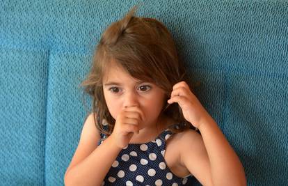 Djeca rjeđe imaju razne alergije ako grizu nokte ili sišu palac