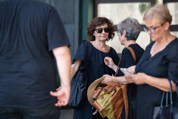 Zagreb: Pogreb glumice Nine Erak