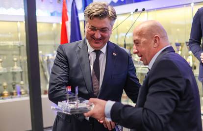 Odgovornost u politici, biznisu ili nogometu? A što vam je to?!
