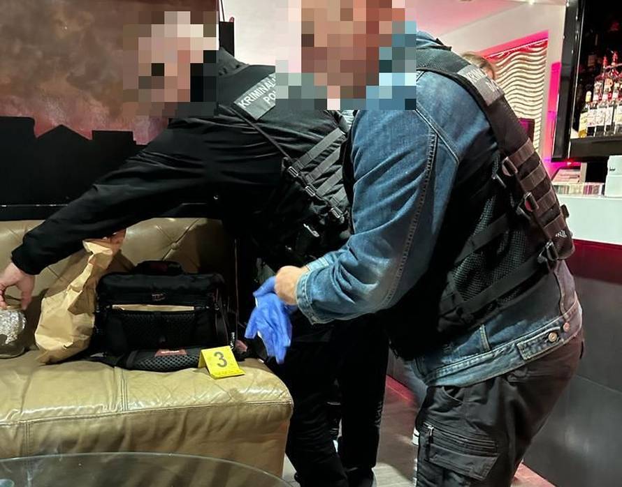 EKSKLUZIVNO Detalji užasa u Rijeci: 'Popio je gutljaj i počeo rigati krv! Nije mogao disati'