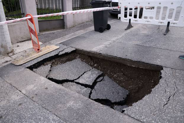 Zagreb: Propao dio ceste u ulici Cerovac