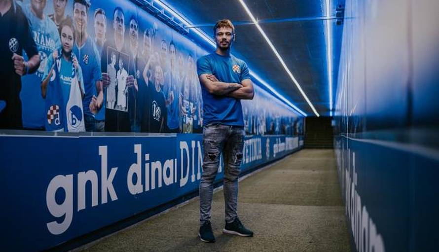 Dinamo pustio u prodaju retro dres iz slavne generacije 1982.