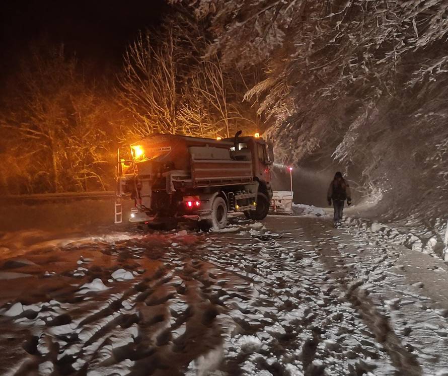 'Vozač ralice je izgubio kontrolu, čekali smo dva sata u koloni'