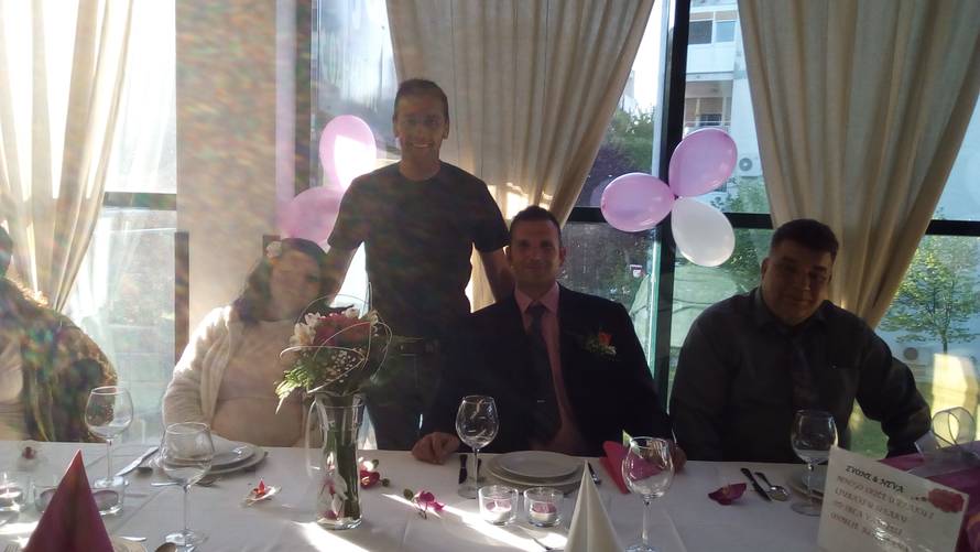 Svadbena zvona: Nevenka se udala za svog dečka Zvonu