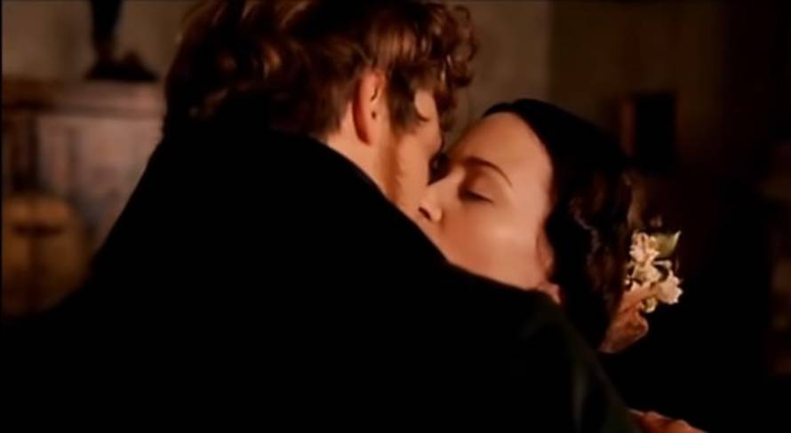 Odabrali su ga da bude kraljičin muž, a oni su se ludo zaljubili...