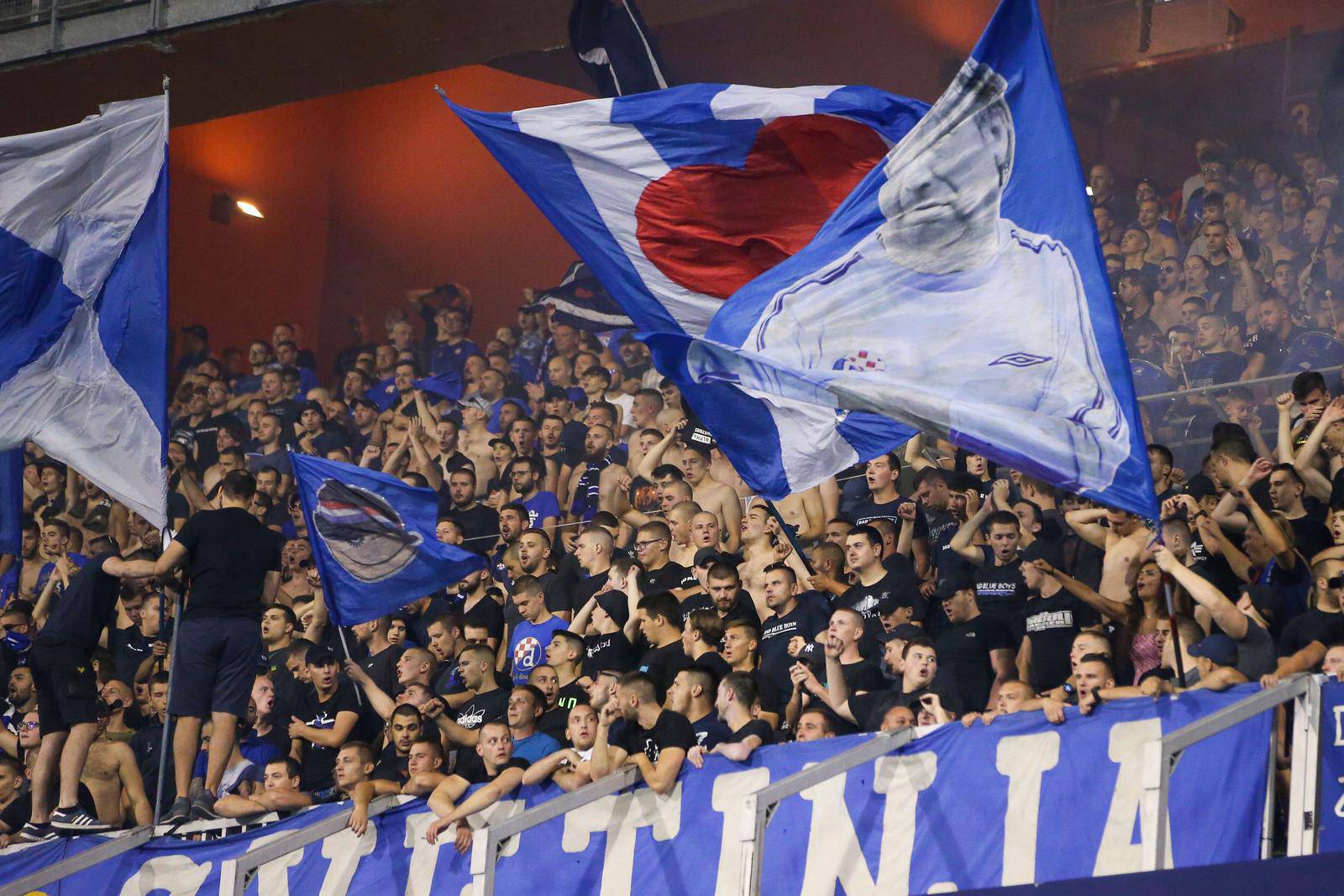 Atmosfera na tribinama tijek prve utakmice 2. pretkola UEFA Lige prvaka između Dinama i Škupija